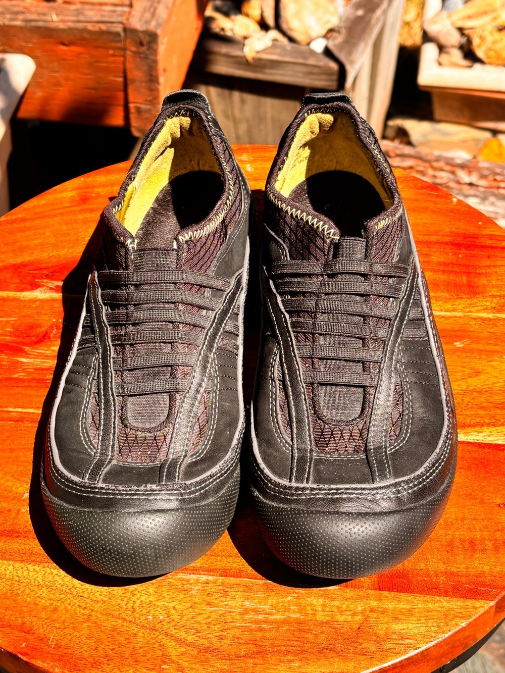 Women’s Black Athletic Slip-On Sneakers with Yellow Lining